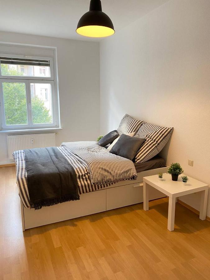 Schones Zimmer Naher Bahnhof Neustadt Dresden Zentral Wlan Luaran gambar
